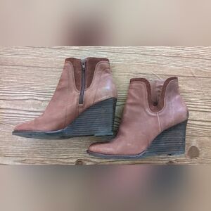 Lucky Brand Yenata SIZE 8 Wedge Ankle Boots Booties Brown Leather $139